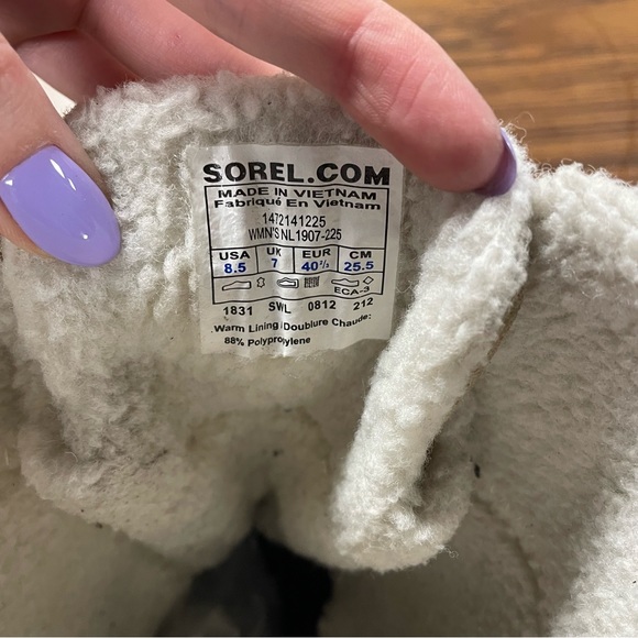 Sorel tan boots mid calf US women’s size 8.5 winter boot lined - Picture 6 of 7